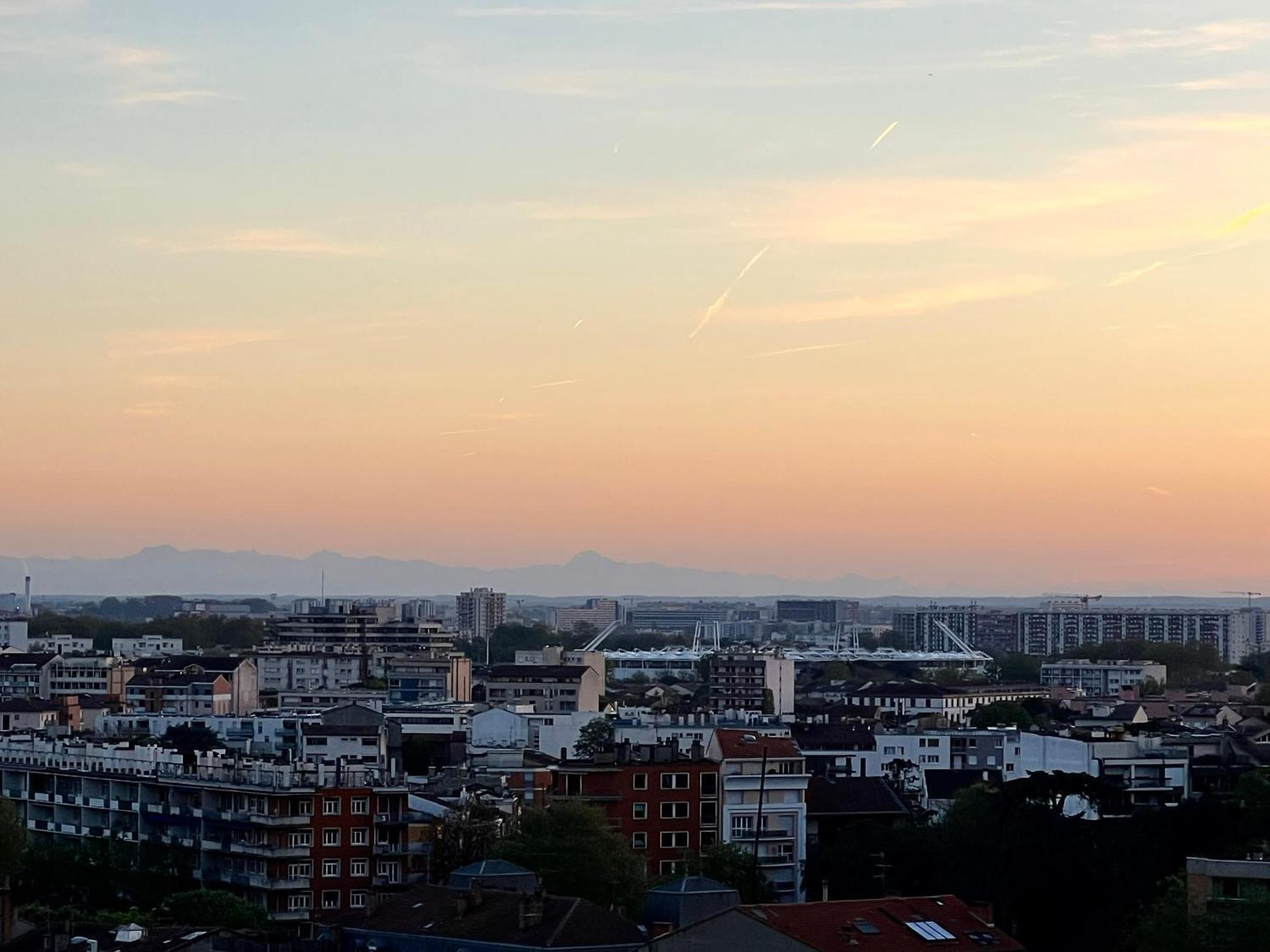 Sunset Duplex - Grand-Rond, Jardin Des Plantes, Centre-Ville, 2 Bdrs 60M2, Ac, Free Public Car Park 200M Away, Netflix - T3 60M2 Avec Clim, Parking Public Gratuit A 200M ตูลูส ภายนอก รูปภาพ